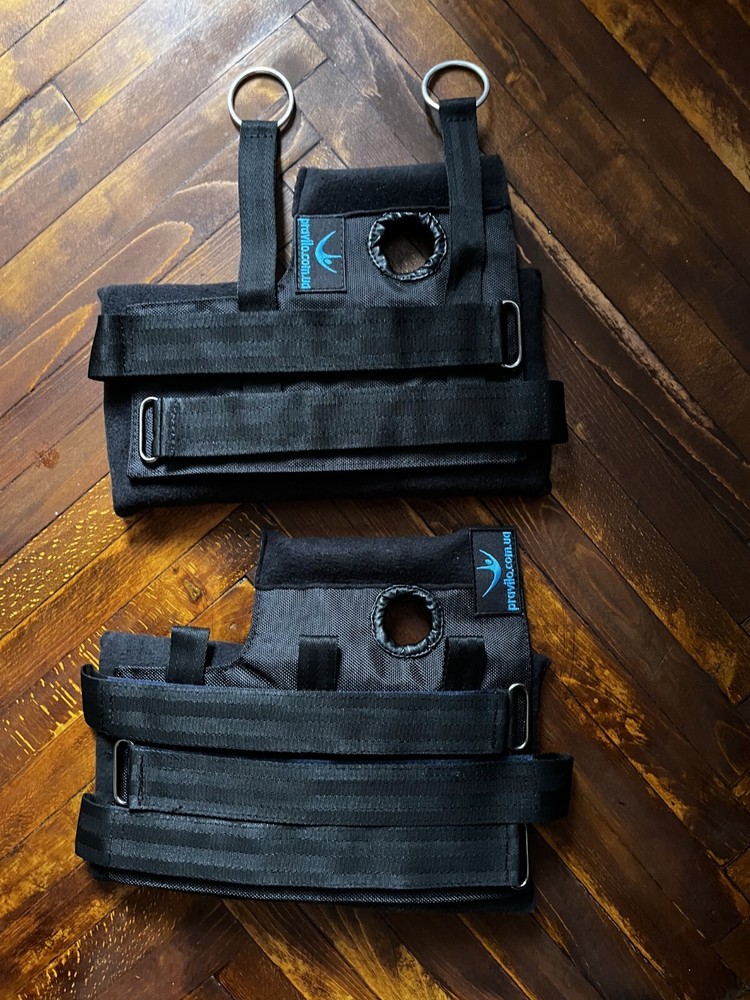 CUFFS FOR ARMS | PAVILO machine | Hook and loop closure cuffs for hands