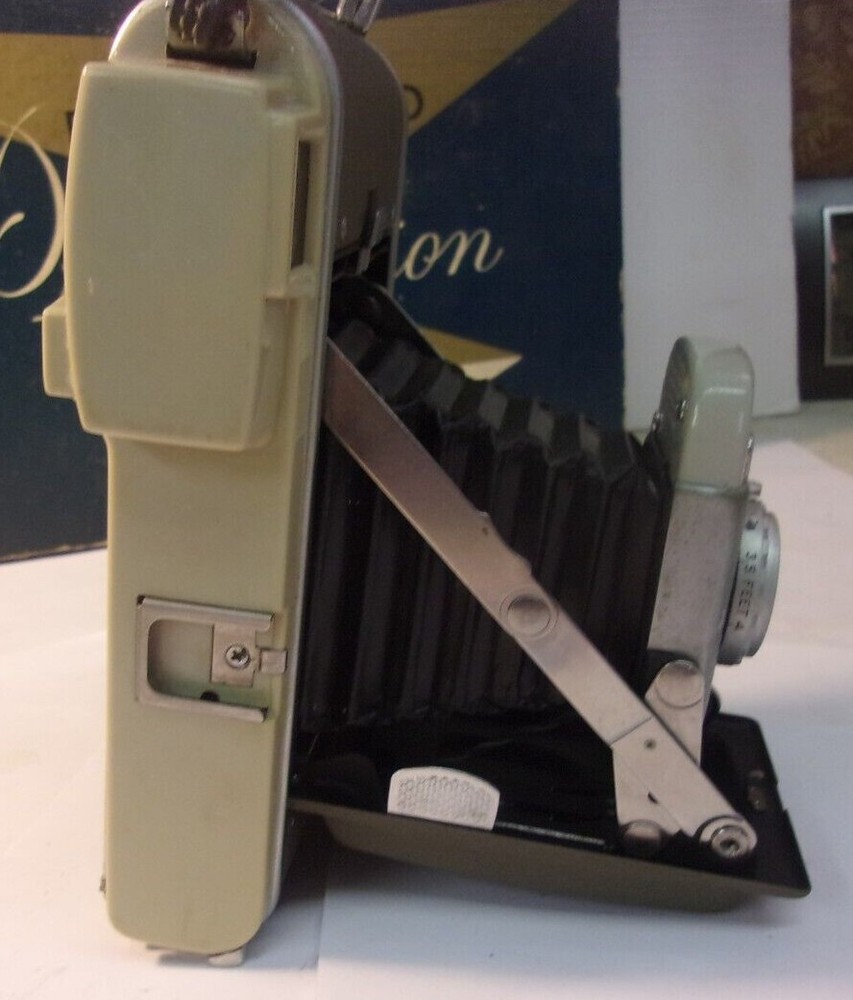 Vintage POLAROID Land Camera Highlander PRESENTATION SET Model 80A