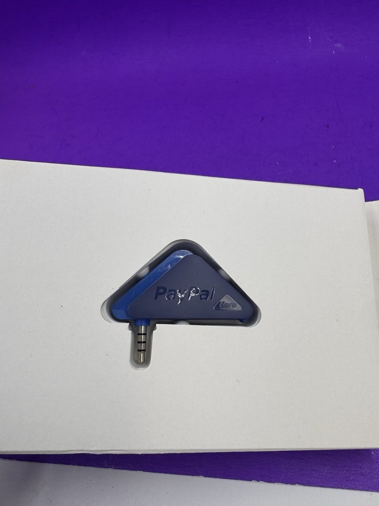 Paypal Here Mobile Reader Credit Debit Card Headphone Aux