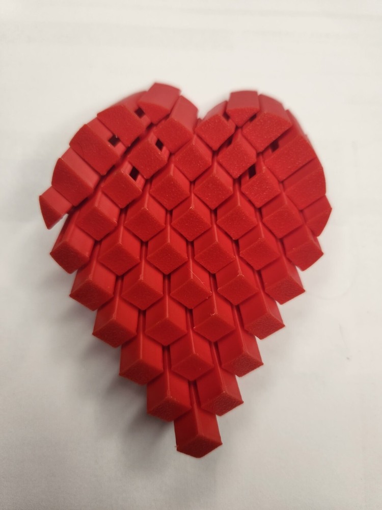 3d printed fidget pixel heart