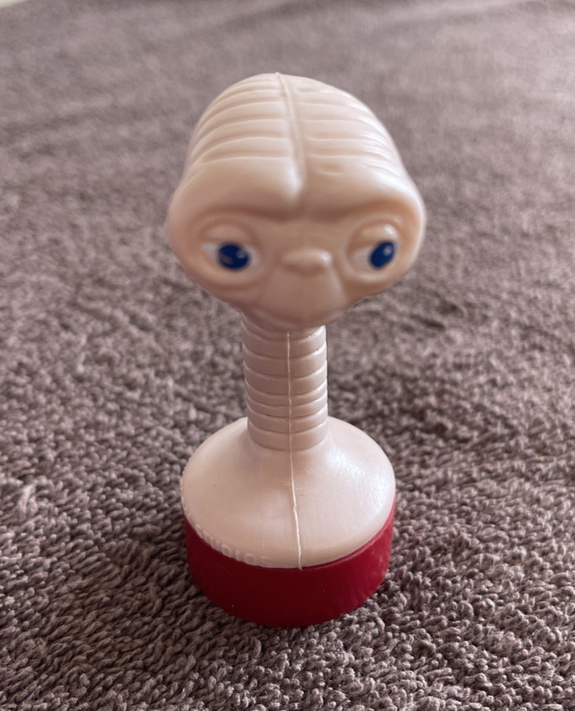 E. T. Candy Container (Topps 1982) Extra Terrestrial ~ Vintage Red ~ With Candy!