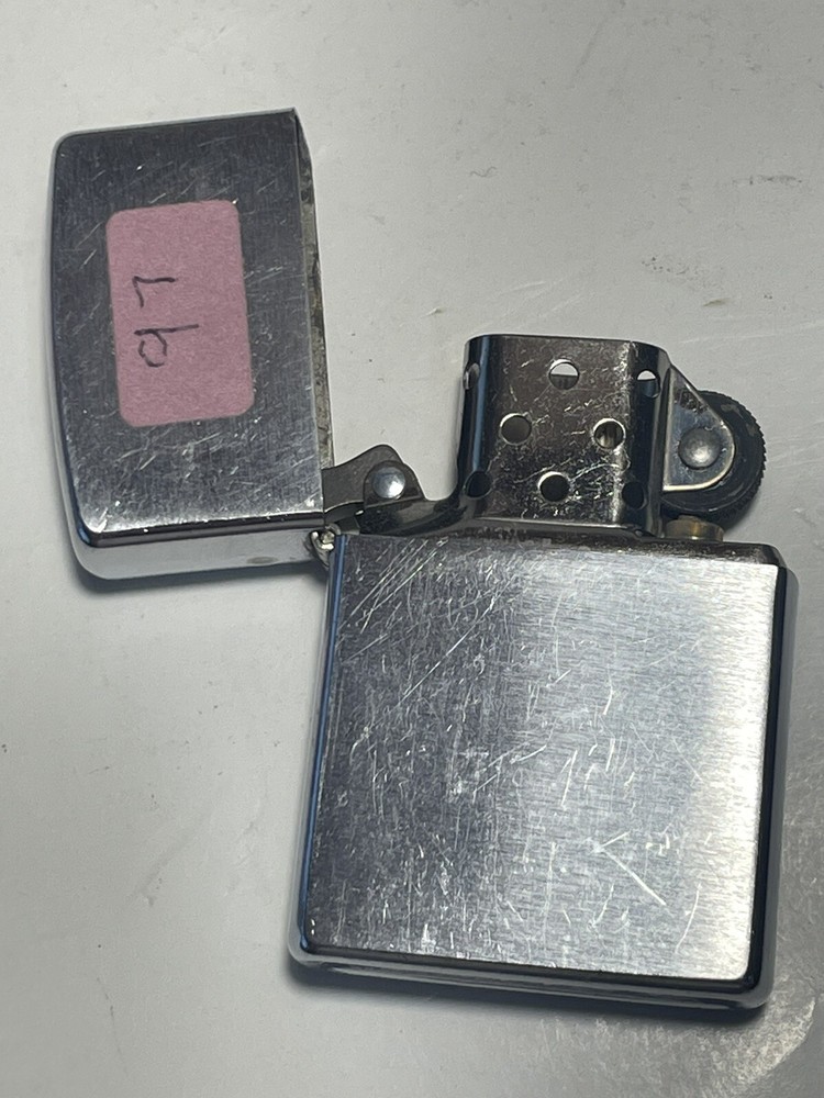 Vintage Zippo lighter all original 1997