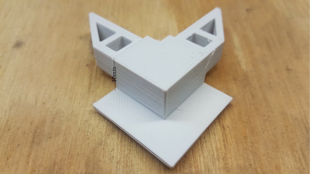 Screen Corner for Andersen Silver Line Screen Frames. *Recessed Flange*