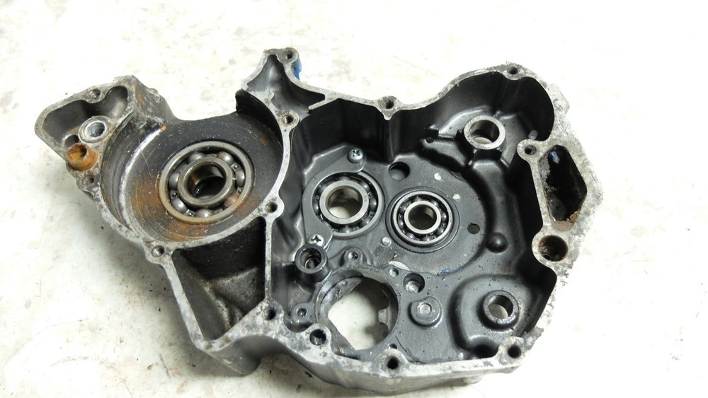 81 RM125 RM 125 Suzuki right side engine crank case cases block bottom end