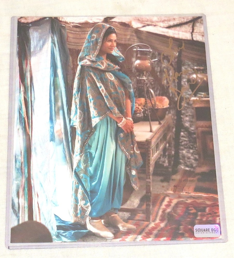 Karen David Square Egg Signed Picture TrulyAuthentic CoA