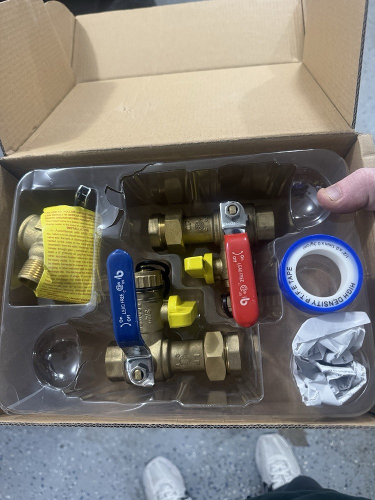 HYDRO MASTER Tankless Water Heater Service Valve Kit with Pressure Relief Valve