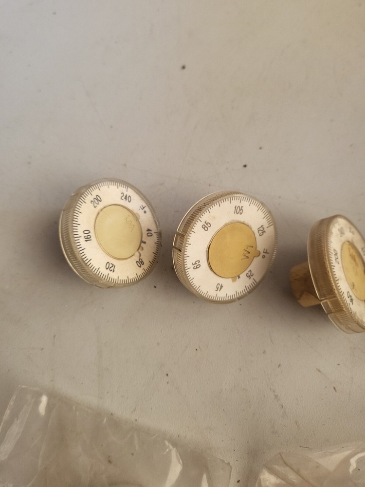 14004267-001 Scaleplate Insert FNIP 2 packs plus 4 knobs