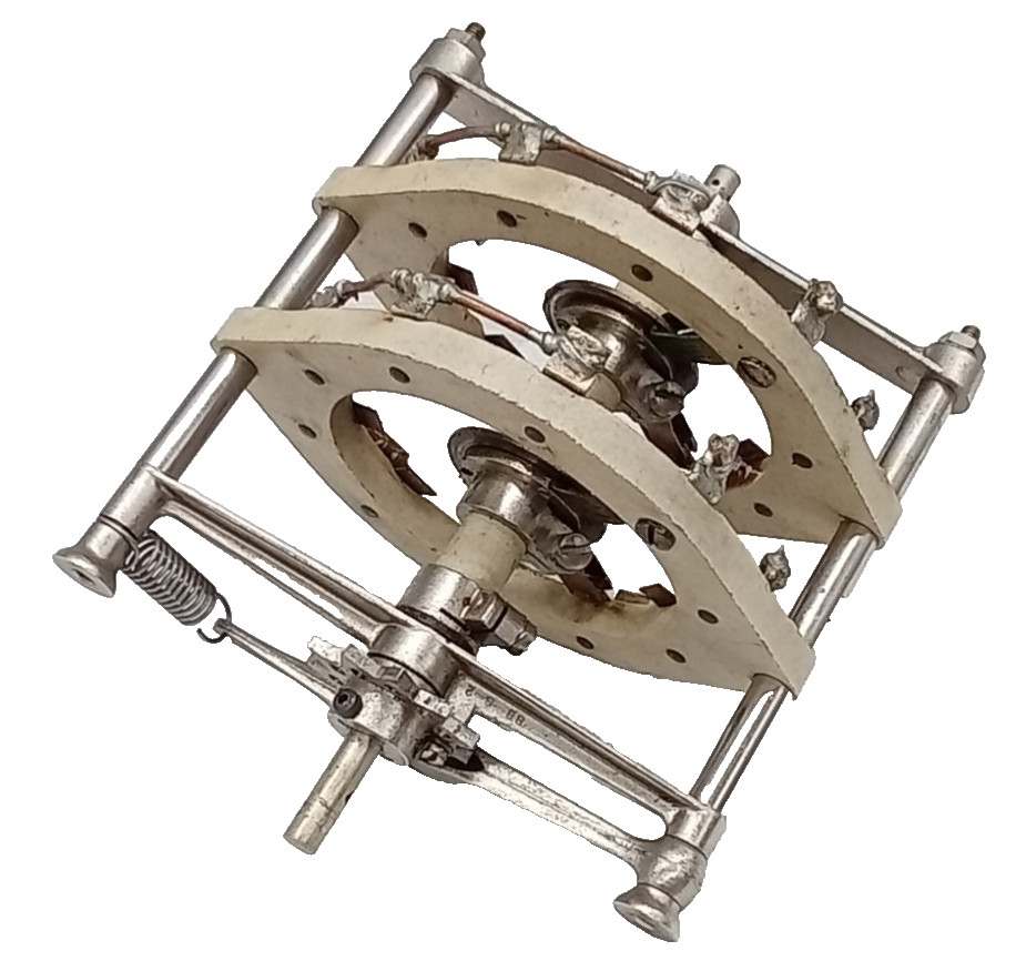 1   RADIO SWITCH #   88S - 32   CERAMIC HV RF ROTARY SWITCH