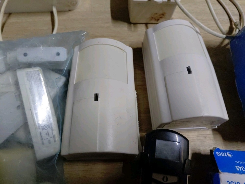 ADT Security System Lot – Keypad, Controllers Etc.. Lot