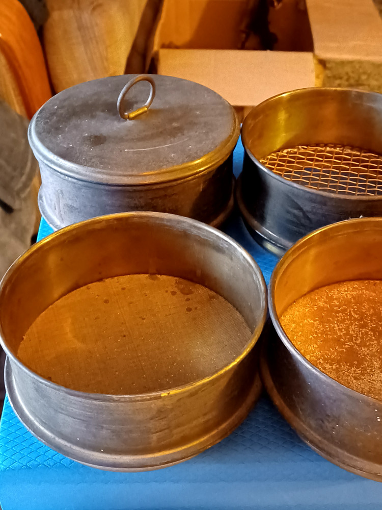 Vintage Brass Stackable Lab Sieves Set(5 + base pan + lid)-11" X 5"-DIAMETER