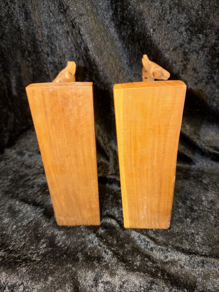 Giraffe Bookends