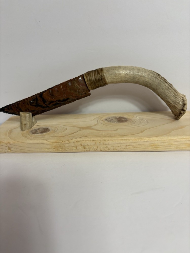 Flint Knapped Knife