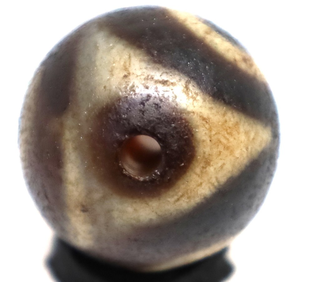 Ancient Old Tibetan Himalayan Agate Stone Chung Dzi Three Eyes Bead