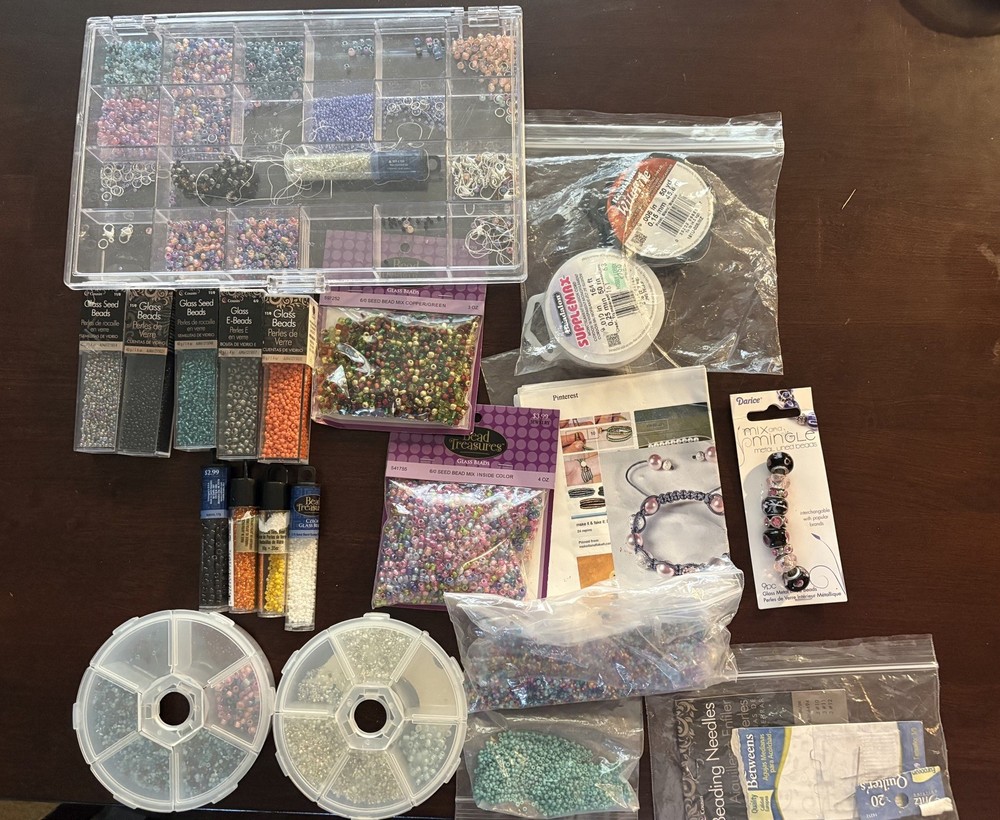 Beading Kit With Beads, String And Additional Accessories ￼