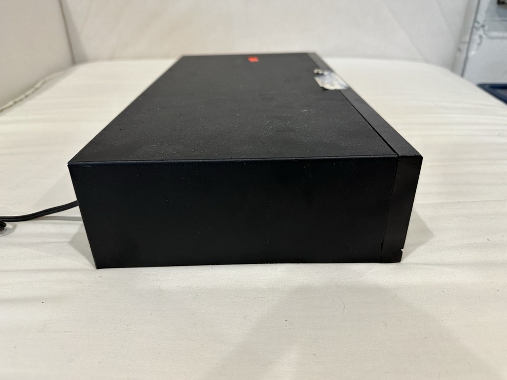 Kenwood Graphic Equalizer GE-47 POWERS ON