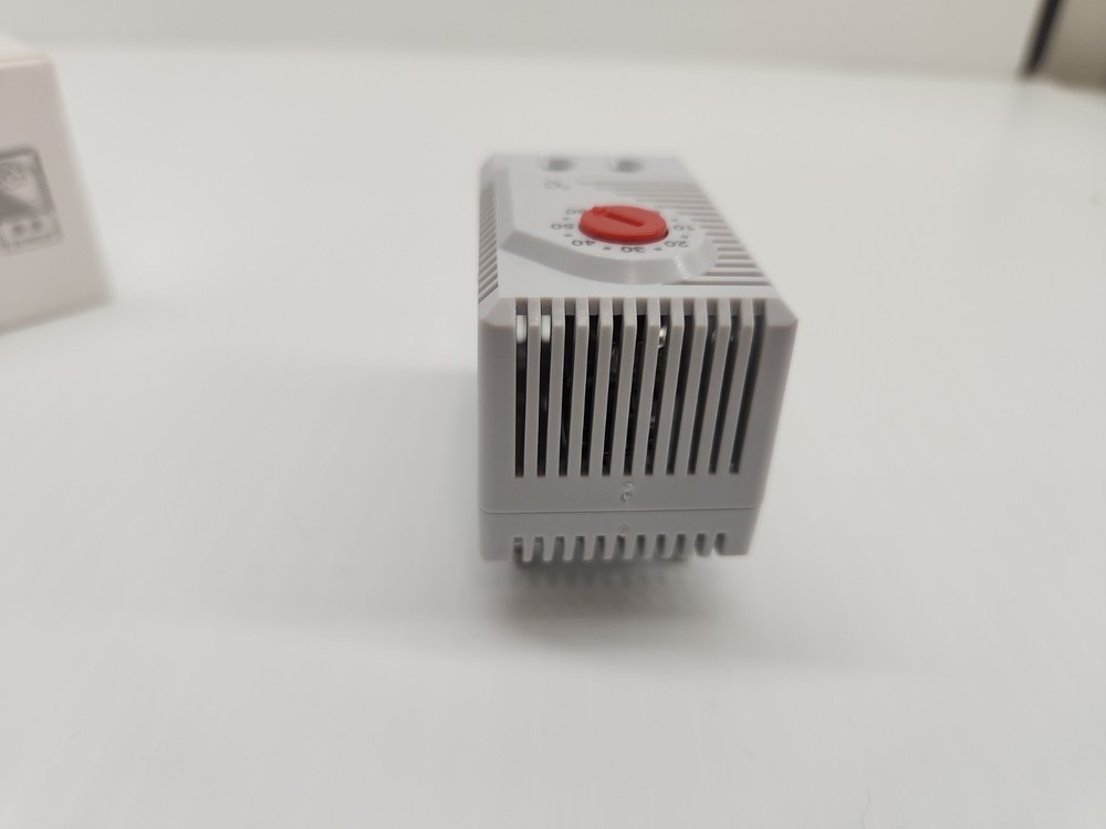 Mechanical Thermostat 0-60℃ Adjustable Compact N.O Temperature Controller Switch