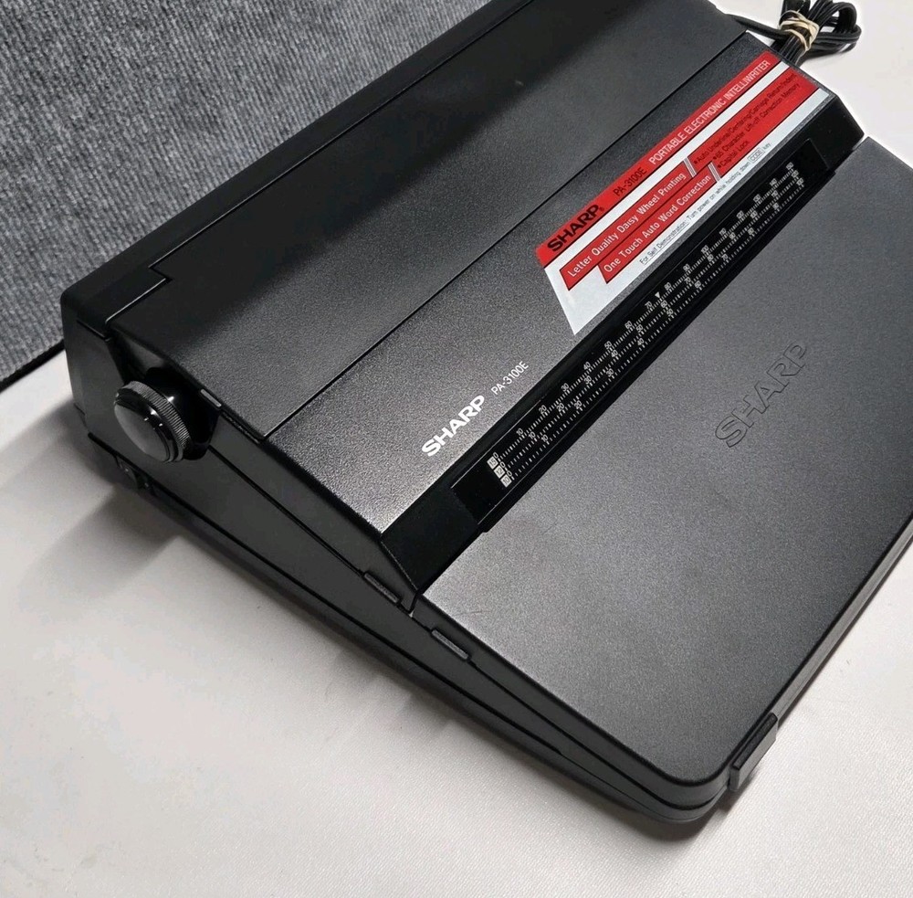 Sharp PA-3100E Portable Electronic Intelliwriter Typewriter w/ Box And Extras