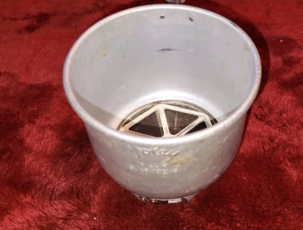 VTG Foley Aluminum 5 Cup Flour Sifter Baking Cooking Kitchen Tool