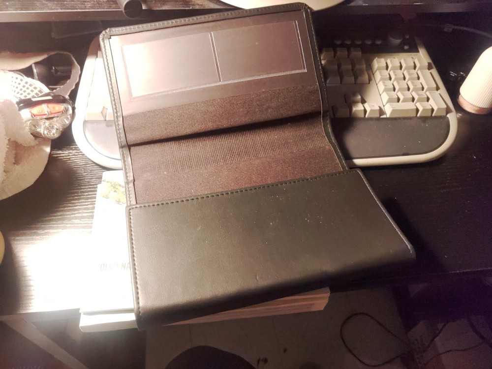 2012 Volvo XC60 OEM Owners & Navigation Manual With Case