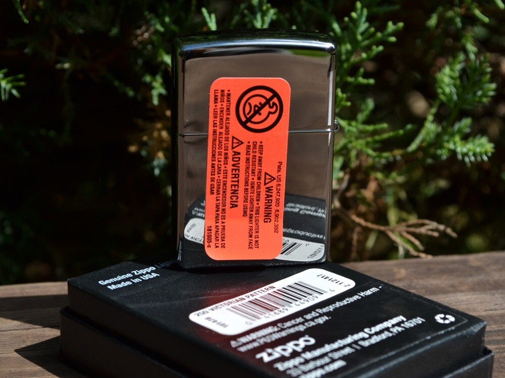 Victorian Pattern Zippo Lighter - Rotary Engraved - Three Swarovski Crystals