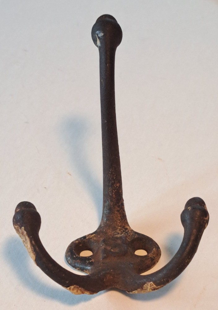 Antique Primitive Triple Hook Coat Hanger Acorn Tips Rustic Iron