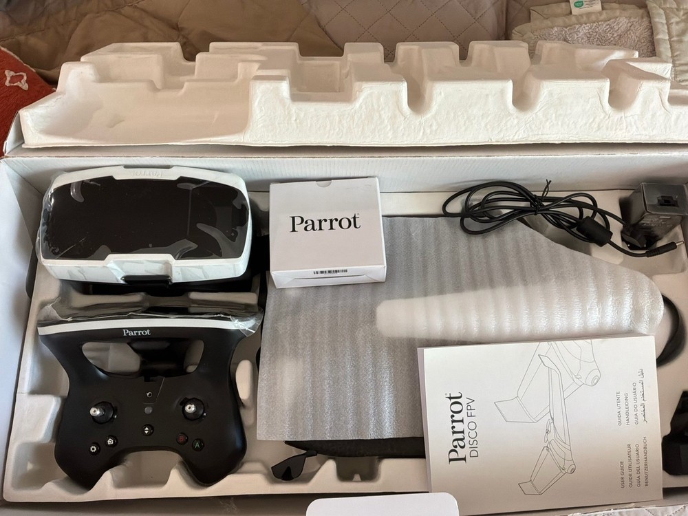 Parrot Disco Adventurer FPV Drone Kit