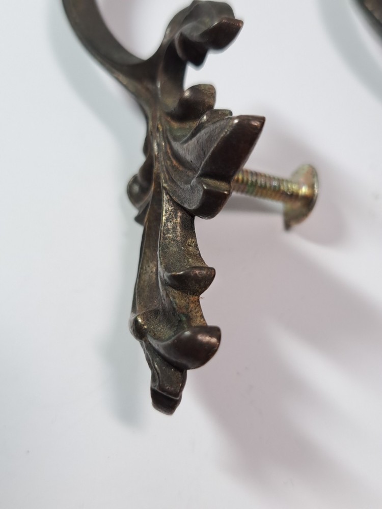 Set Of 2 French Provincial Style Leaf Drawer Pulls
