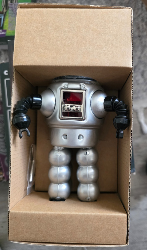 Lost in Space Robot YM-3 Silver