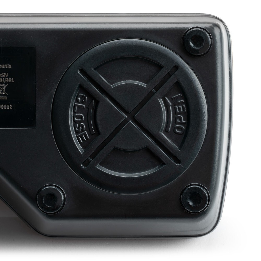 Milwaukee MA882 Digital Brix Refractometer with Hard Carrying Case