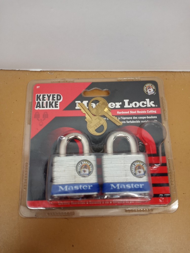 Master lock 2 Pack Hardened Steel Padlocks Keyed Alike 3T