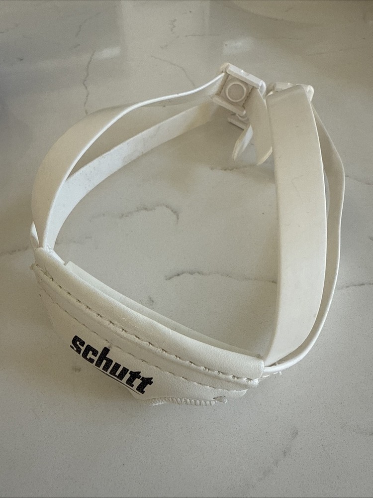 SCHUTT 4 POINT DEEP CUP CHIN STRAP (SOFT)