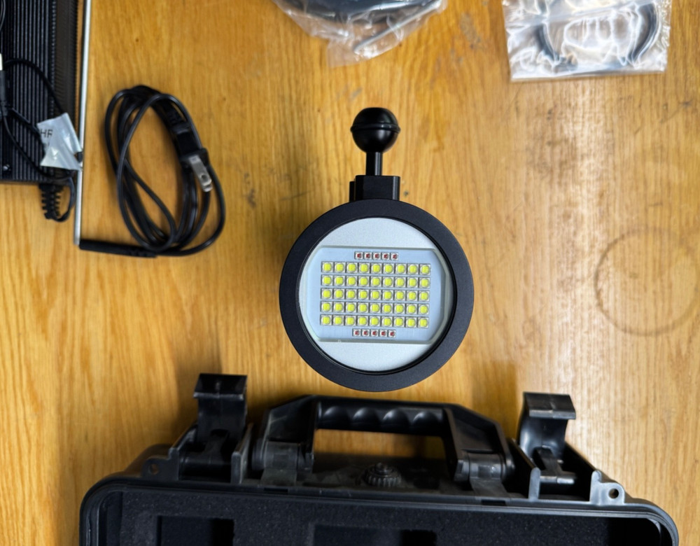 BigBlue VL33000P II Video Dive Light