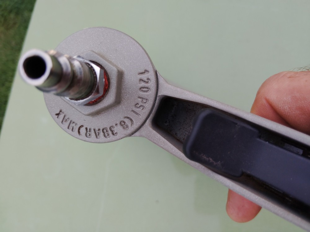 PORTERING CABLE PNEUMATIC NAIL GUN