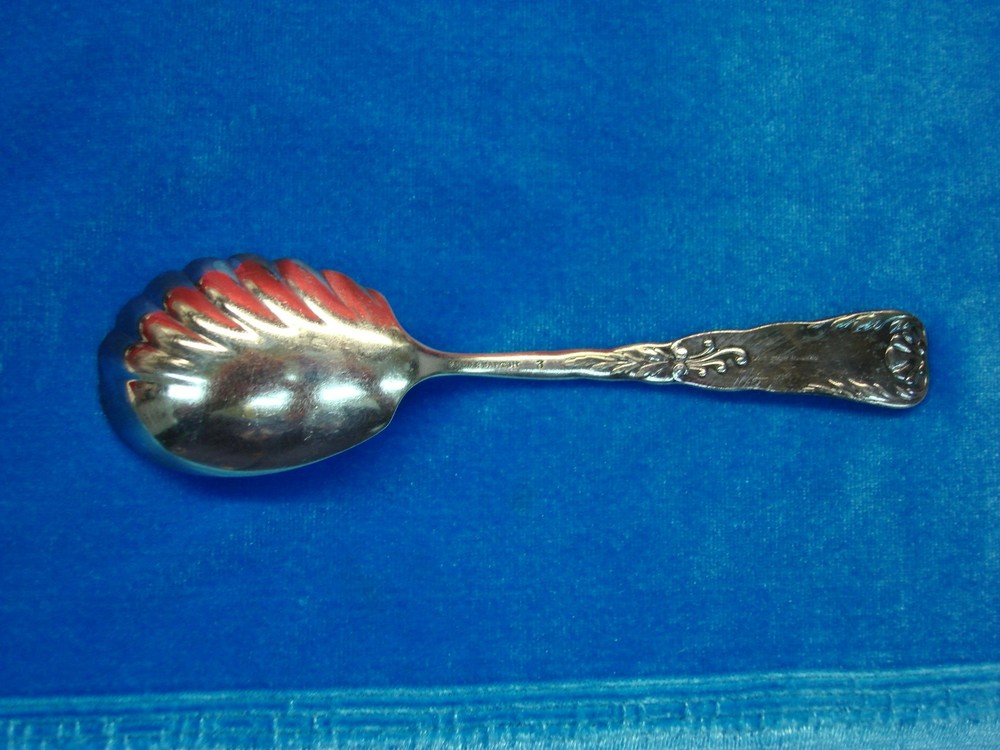 REED & BARTON SILVER PLATE - LE LOUVRE PATTERN SUGAR SPOON - NICE - PATD. 1888