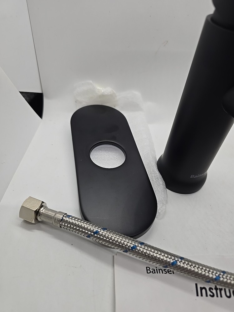 BAINSER Single HANDLE bathroom With Removable BUBBLER black