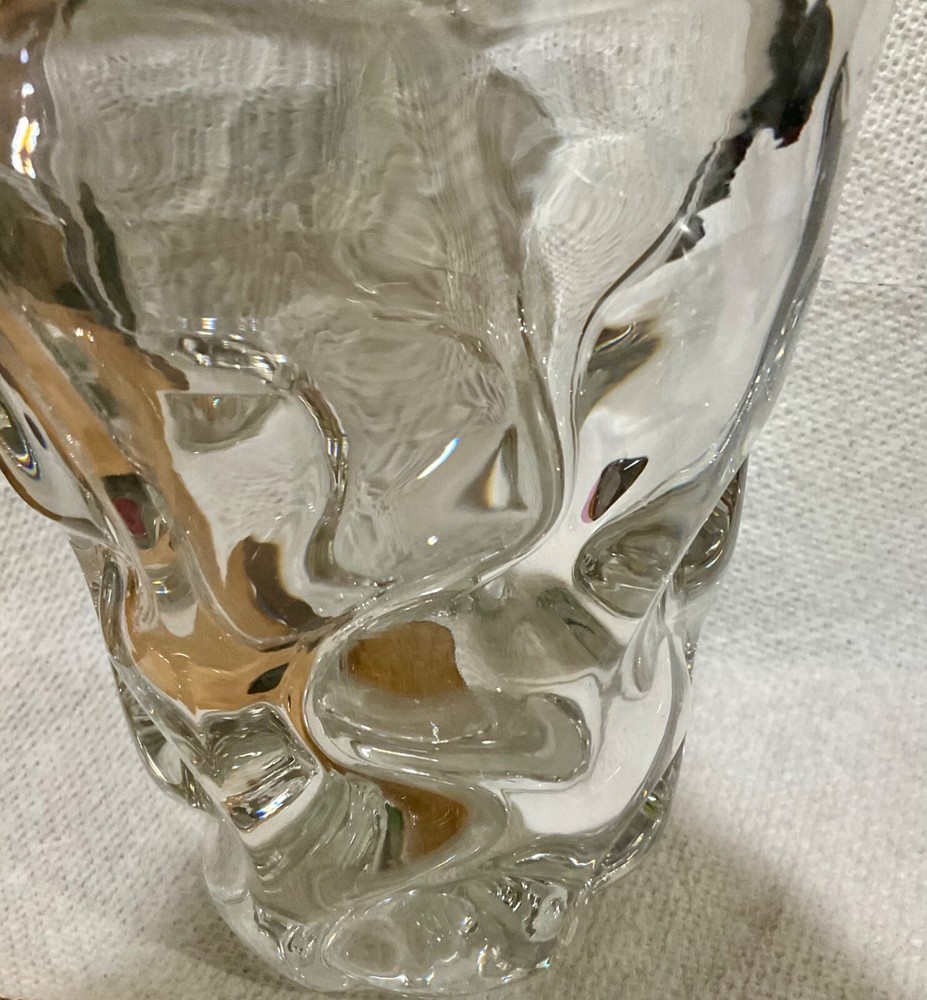 Heavy crystal vase 6" wavey pattern