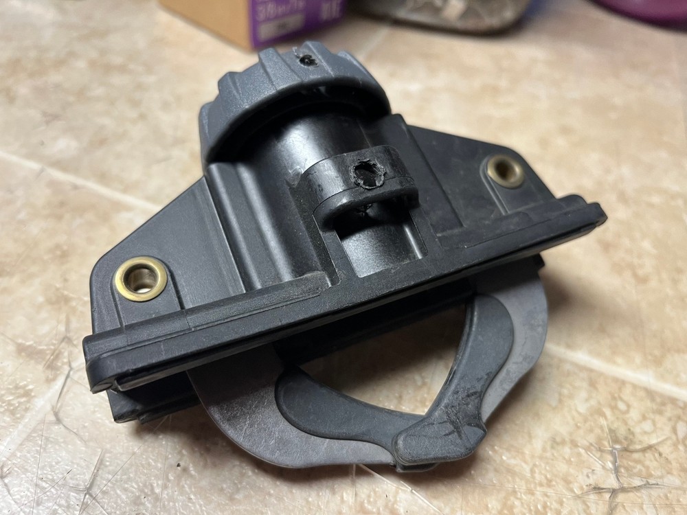 Thule Fast Grip Replacement Clamp for Thule Pulse Alpine Cargo Boxes FastGrip