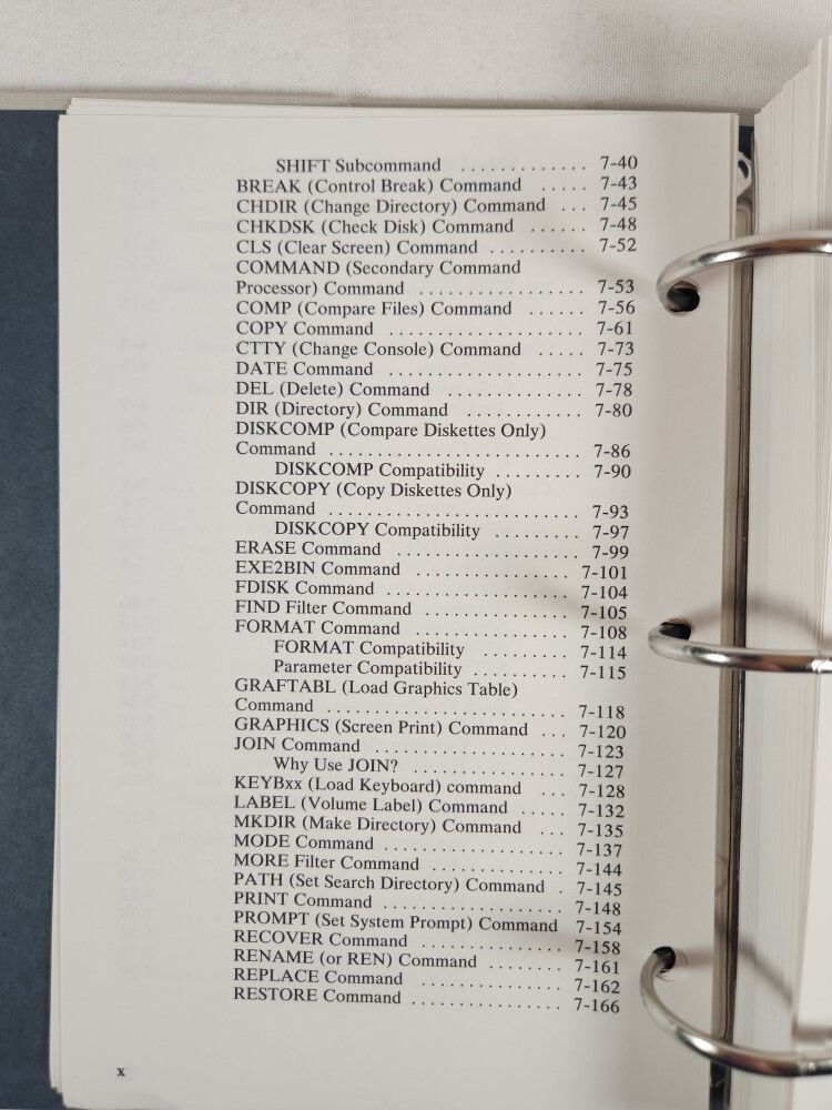 IBM Binder DOS Disk Operating System Reference 3.2 1986 1st Ed. (No Software)