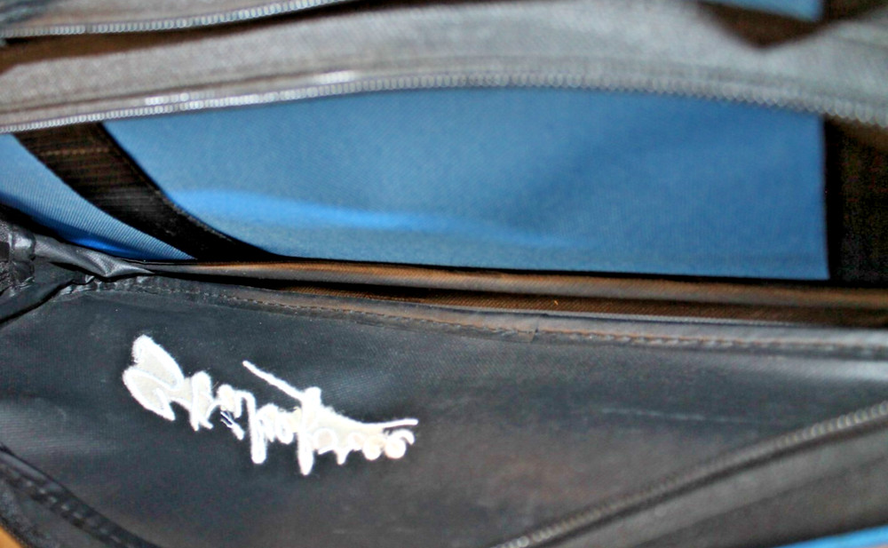 Strikeforce KR Eliminator Double Roller Bowling Bag-Blue 8920-02 (READ)