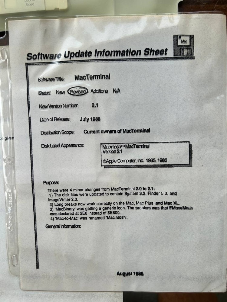 Original Apple internal Macintosh software update floppy disks & docs 1986