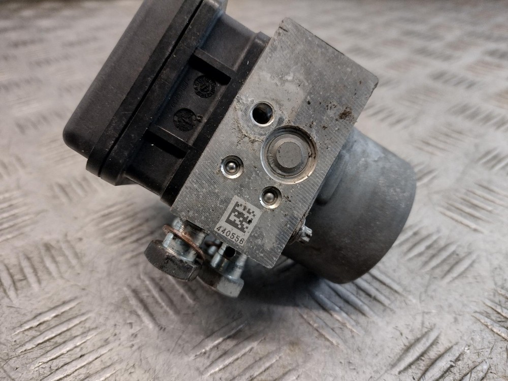 2018 KTM 125 DUKE 18 ABS Pump