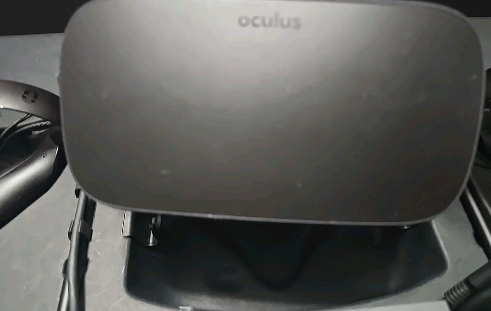 Meta Oculus Rift VR Headset- Black W Extra Sensor And Cables