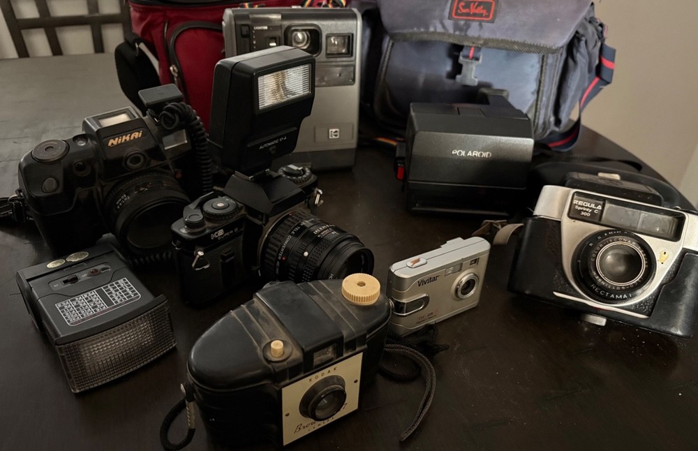 VINTAGE CAMERA LOT