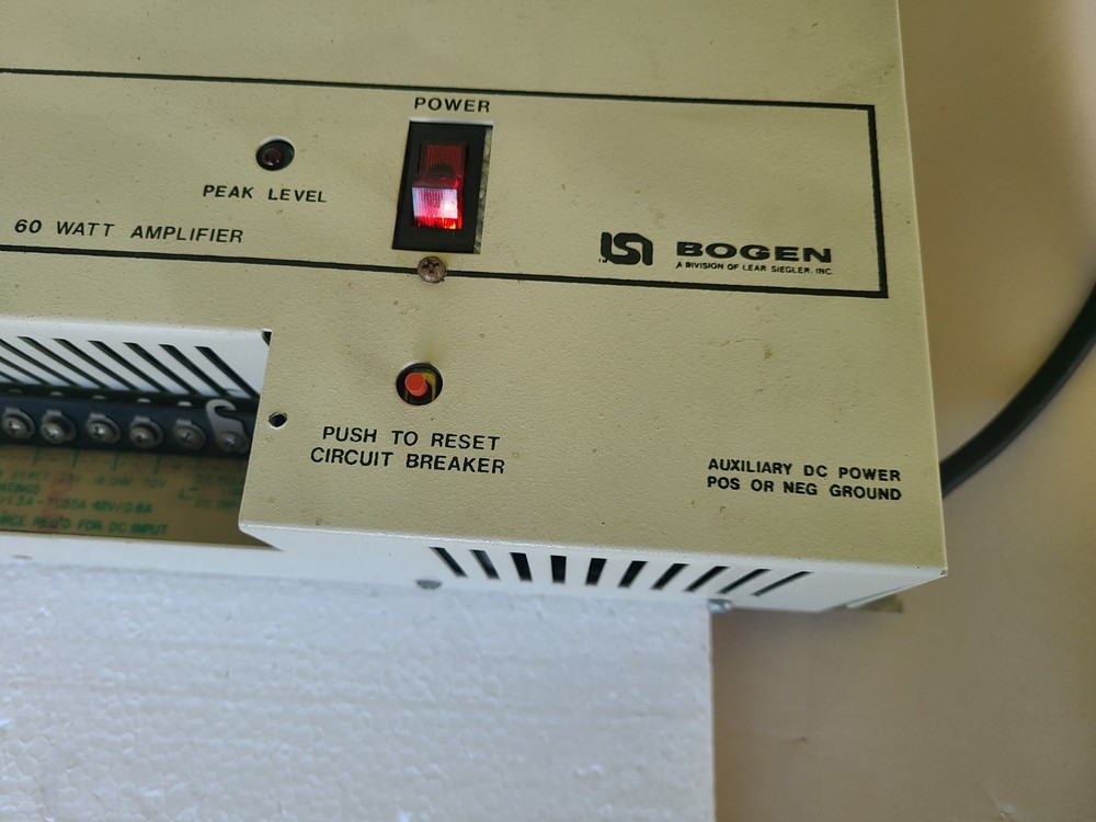 Bogen Model TU-60A 60 Watt Amplifier, Powers Up, AS IS UNTESTED