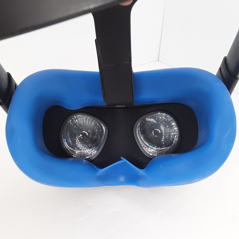 Meta Oculus VR Headset With Controllers Tested Works 64 GB