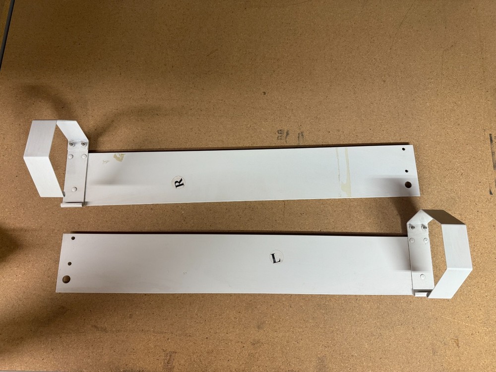 Da-Lite 77027 Floating Mounting Bracket