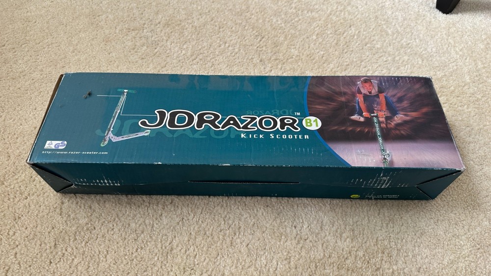 JDRazor Kick Scooter Silver Original Box