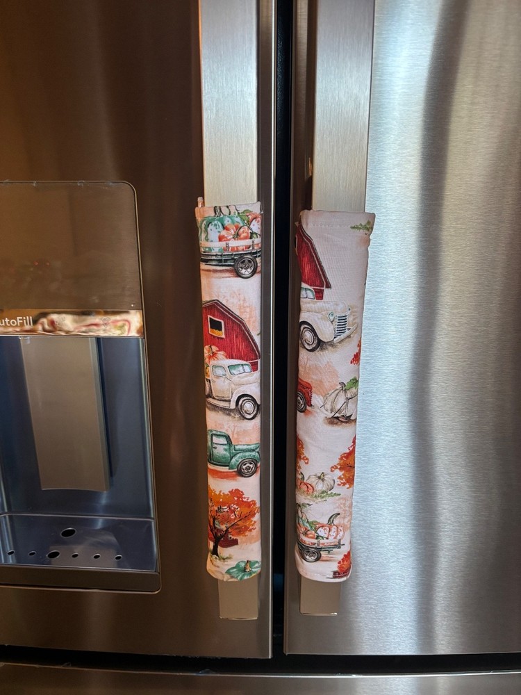 Hand-Knitted Poncho (Size M) + Refrigerator Handle Covers – Handmade Bundle