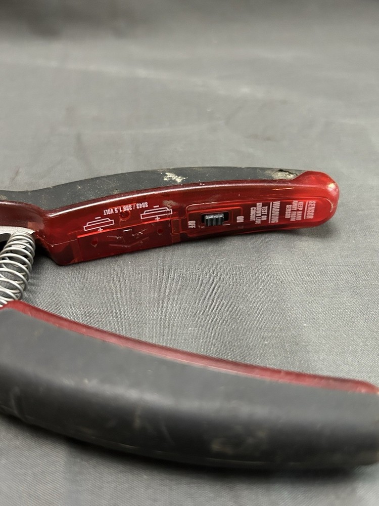 Gardner Bender GST-224 Voltage Sensor & Wire Stripper