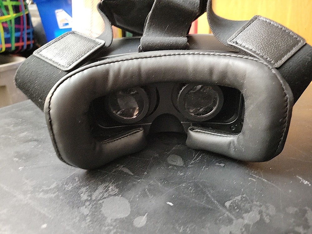 Astoria Vr Headset And Controller Black For Smart Phone